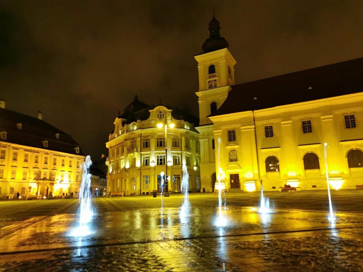 Apartament Plopilor Studios Sibiu Luaran gambar