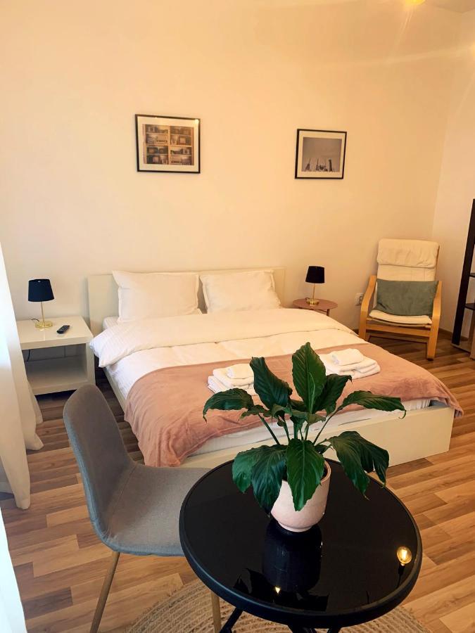 Apartament Plopilor Studios Sibiu Luaran gambar