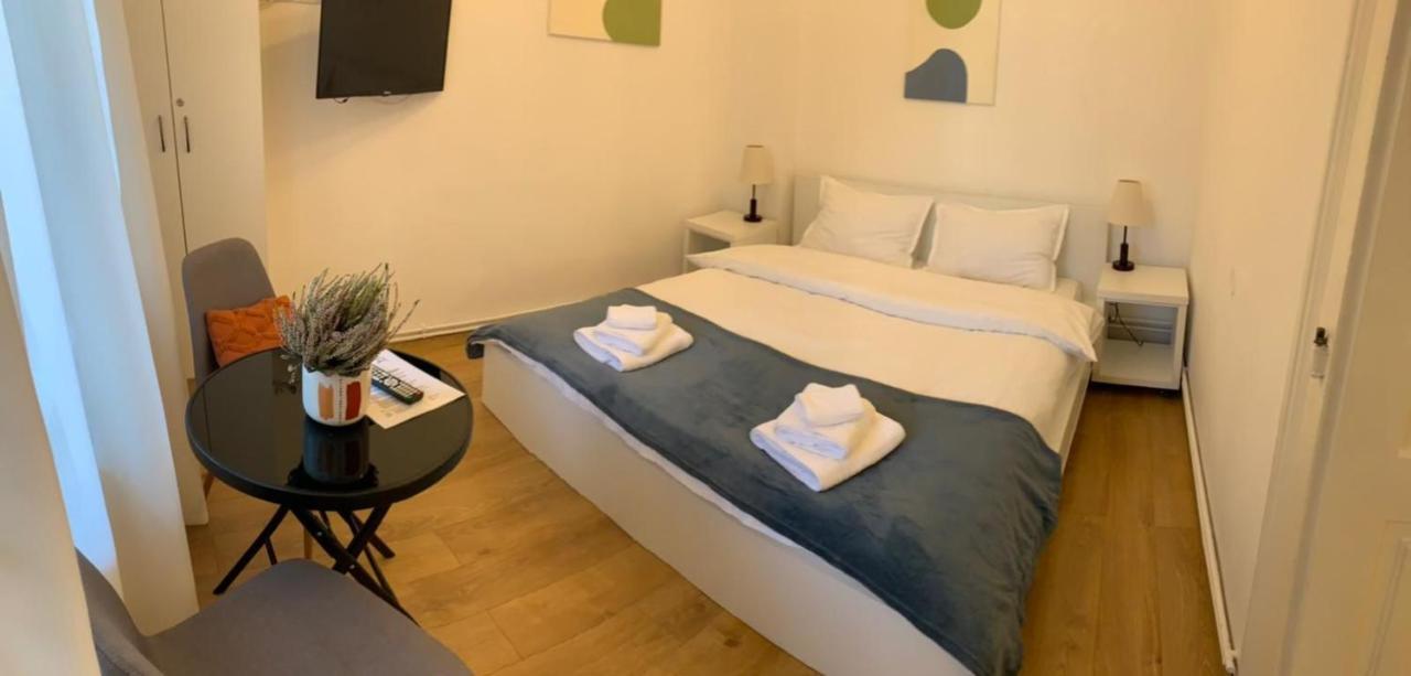 Apartament Plopilor Studios Sibiu Luaran gambar